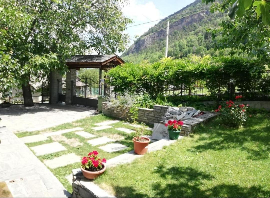 A Casa Da Elide Aymavilles Exterior foto